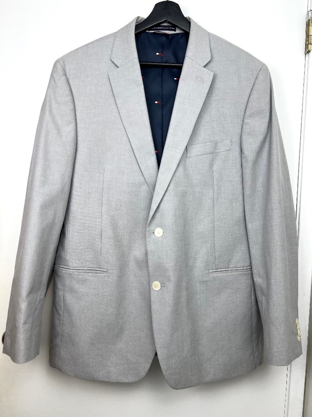 Tommy Hilfiger Light Gray Twill Cotton 2 Button Blazer 44R Event Formal